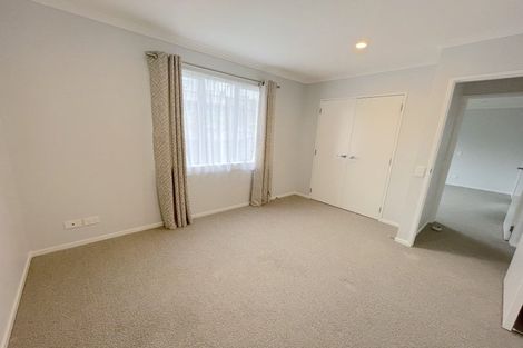 Photo of property in 74 Mackay Drive, Greenhithe, Auckland, 0632