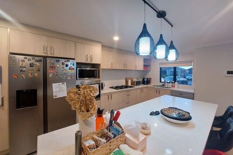 Photo of property in 13 Earlywood Road, Takanini, 2110