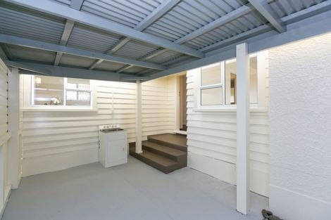 Photo of property in 18 Gisborne Terrace, Opunake, 4616