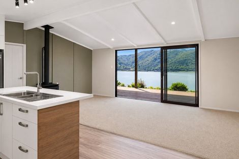 Photo of property in 106 Main Rd Havelock, Havelock, 7100