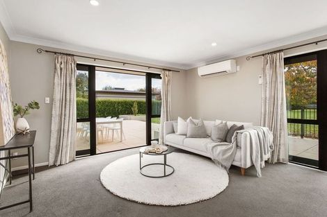 Photo of property in 290 Queen Elizabeth Ii Drive, Mairehau, Christchurch, 8052