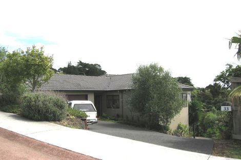 Photo of property in 33 Lorikeet Place, Unsworth Heights, Auckland, 0632