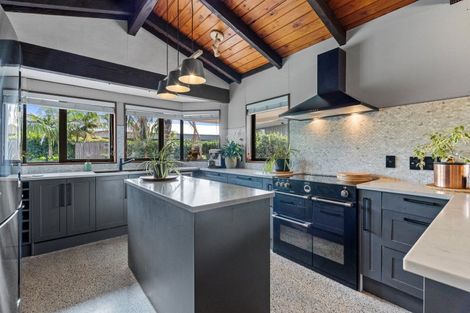 Photo of property in 315 Manoeka Road, Te Puke, 3183