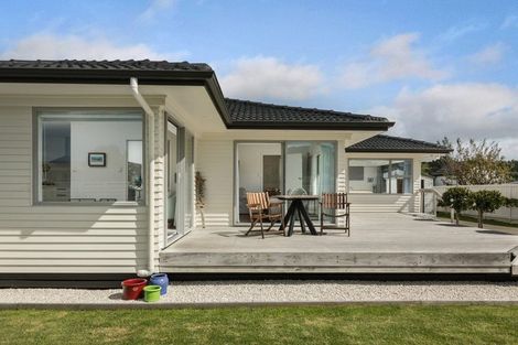 Photo of property in 8 Sandleigh Drive, Athenree, Katikati, 3177