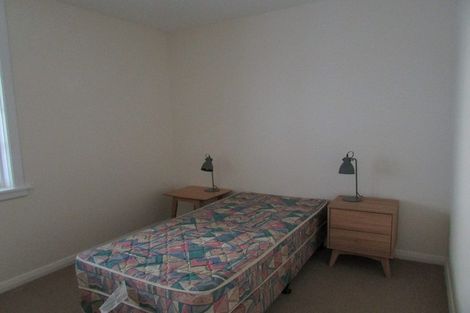 Photo of property in 2 Hawkhurst Road, Lyttelton, 8082