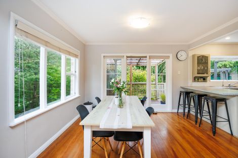 Photo of property in 140 Aokautere Drive, Fitzherbert, Palmerston North, 4410