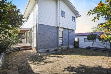 Photo of property in 45b Kurnell Drive, Botany Downs, Auckland, 2010