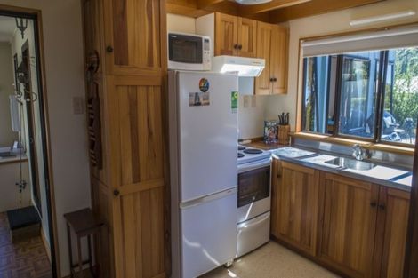 Photo of property in 30 Nelson Street, Milnthorpe, Collingwood, 7182