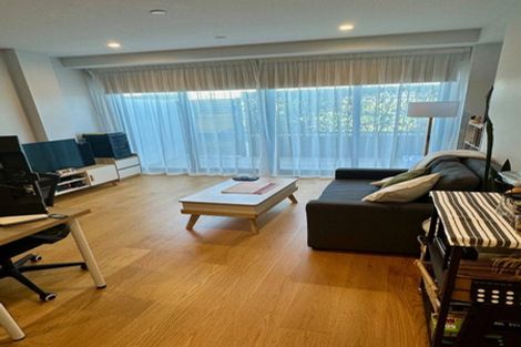 Photo of property in Frank Sargeson Apts, 6/74g Anzac Street, Takapuna, Auckland, 0622