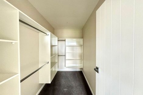 Photo of property in 8b Kelvyn Grove, Hillpark, Auckland, 2102