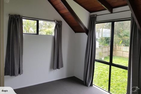 Photo of property in 1/66 Birkdale Road, Birkdale, Auckland, 0626