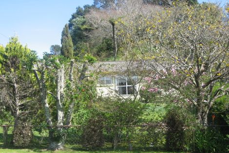 Photo of property in 128 Huatoki Street, Frankleigh Park, New Plymouth, 4310