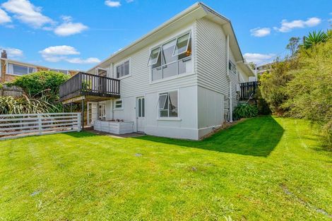 Photo of property in 13 Mount View Place, Spotswood, New Plymouth, 4310