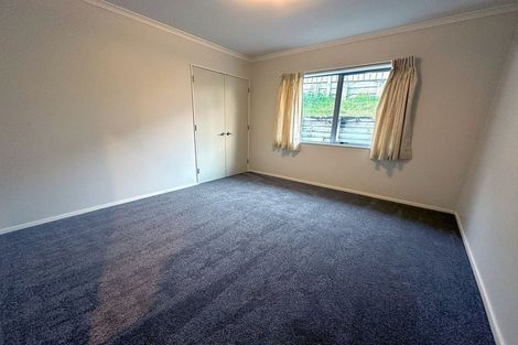 Photo of property in 5 Swain Grove, Riverstone Terraces, Upper Hutt, 5018