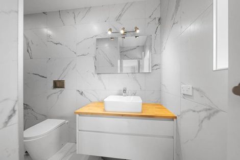 Photo of property in 29 Glenfern Road, Mellons Bay, Auckland, 2014