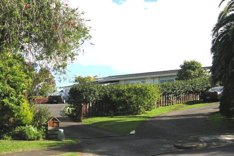 Photo of property in 10 Golders Place, Howick, Auckland, 2014