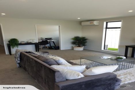 Photo of property in 18 Glenturret Drive, Casebrook, Christchurch, 8051