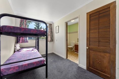 Photo of property in 8 Sand Dune Grove, Waikawa Beach, Manakau, 5573