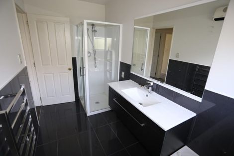 Photo of property in 1/52 Matipo Street, Riccarton, Christchurch, 8041