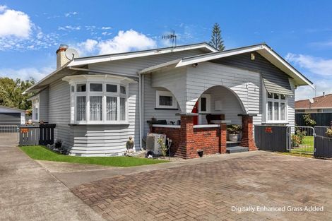 Photo of property in 404 Tremaine Avenue, Takaro, Palmerston North, 4412