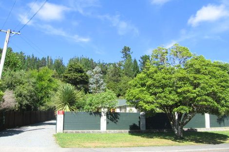 Photo of property in 190 Plateau Road, Te Marua, Upper Hutt, 5018
