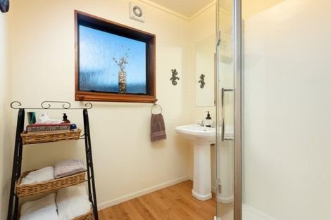 Photo of property in 17 Pokapu Place, Bethlehem, Tauranga, 3110