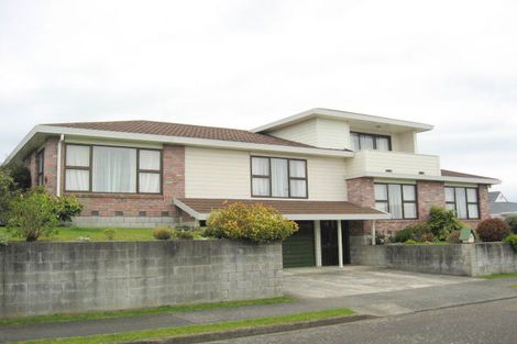 Photo of property in 9 Regal Street, Levin, 5510