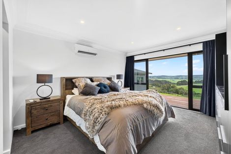 Photo of property in 511 Kiwitahi Road, Helensville, 0875