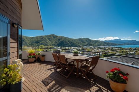 Photo of property in 8 Moana Heights, Waikawa, Picton, 7220