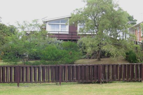 Photo of property in 8 Ramillies Place, Glenfield, Auckland, 0629