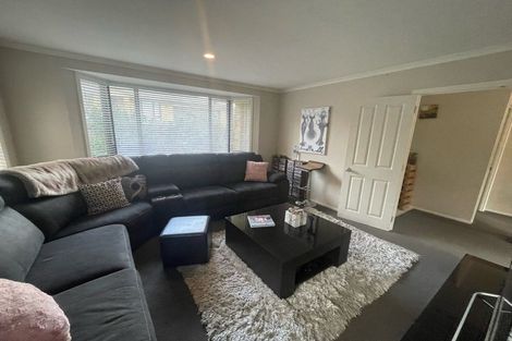 Photo of property in 8 Mt Lebanon Crescent, The Gardens, Auckland, 2105