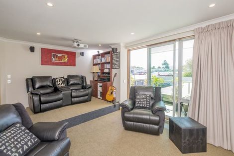 Photo of property in 39b Marine Parade, Paraparaumu Beach, Paraparaumu, 5032