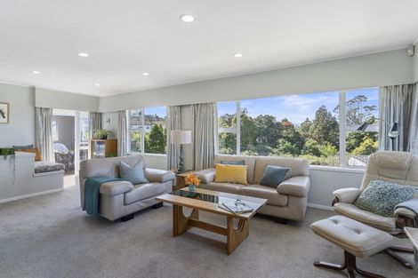 Photo of property in 26 Judkins Crescent, Cockle Bay, Auckland, 2014