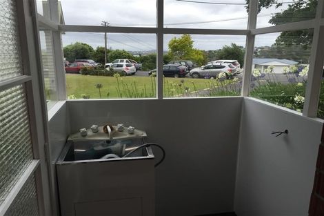 Photo of property in 2/53 Church Street, Northcote Point, Auckland, 0627