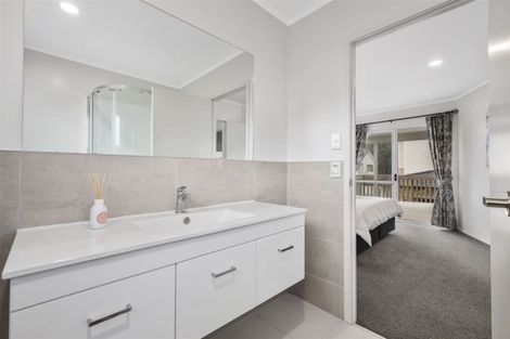 Photo of property in 7 Uruhau Close, Torbay, Auckland, 0630