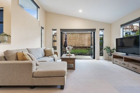 Photo of property in 59 Royal Road, Massey, Auckland, 0614