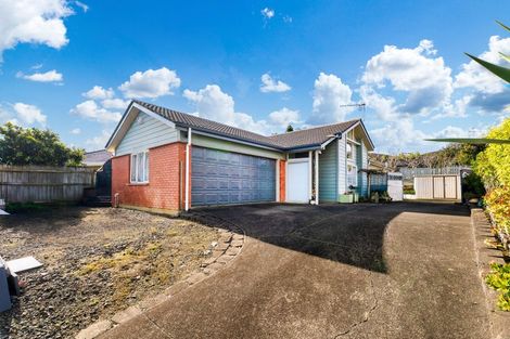 Photo of property in 37 Nearco Street, Randwick Park, Auckland, 2105