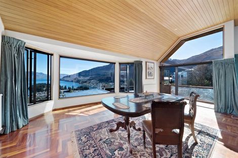 Photo of property in 33 Edinburgh Drive, Queenstown, 9300