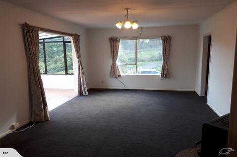 Photo of property in 9 Hibiscus Grove, Maungaraki, Lower Hutt, 5010