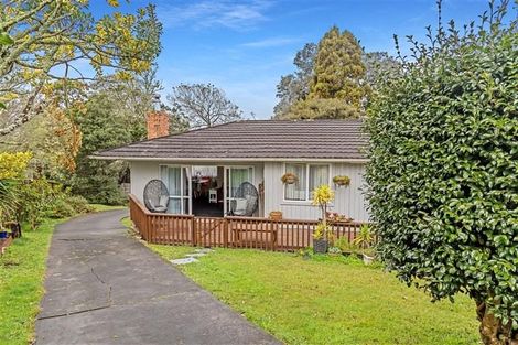 Photo of property in 1/23 Merton Avenue, Glenfield, Auckland, 0627