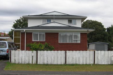 Photo of property in 1/65 Butterworth Drive, Glendene, Auckland, 0602