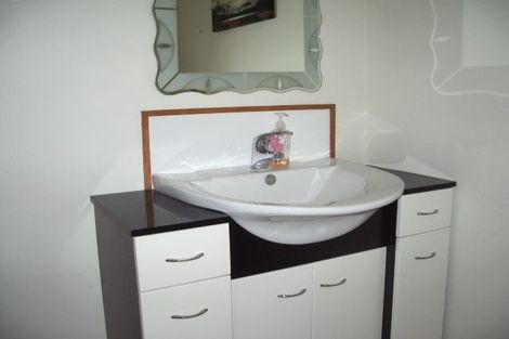 Photo of property in 4 Horseshoe Lake Road, Shirley, Christchurch, 8061