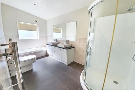 Photo of property in 10 Askerne Drive, Flat Bush, Auckland, 2016