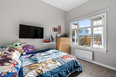 Photo of property in 9 East Street, Petone, Lower Hutt, 5012