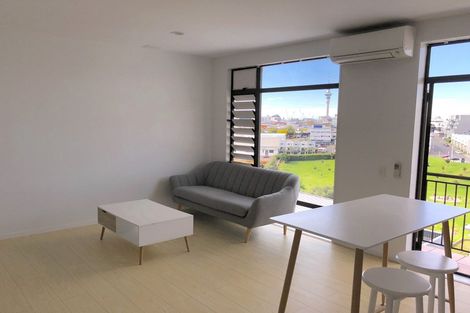 Photo of property in 1b/5 Charlotte Street, Eden Terrace, Auckland, 1021