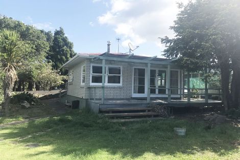 Photo of property in 6 Coleman Avenue, Herald Island, Auckland, 0618