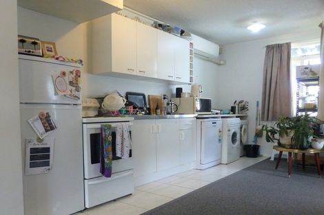 Photo of property in 11h Britannia Street, Petone, Lower Hutt, 5012