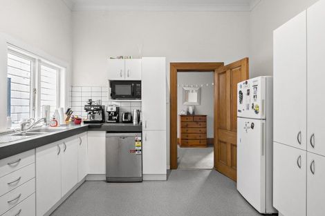 Photo of property in 20 Kenwyn Terrace, Newtown, Wellington, 6021