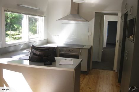 Photo of property in 27 Huntleigh Park Way, Ngaio, Wellington, 6035