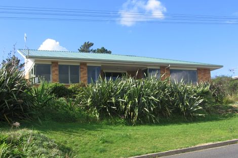 Photo of property in 25a Commins Road, Onerahi, Whangarei, 0110